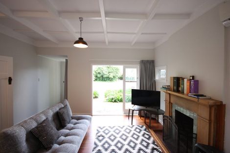 Photo of property in 71 Malvern Road, Morningside, Auckland, 1022