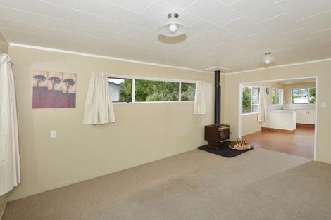 Photo of property in 1 Curlew Place, One Tree Point, 0118