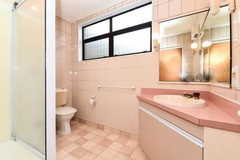 Photo of property in 44 Delamare Road, St Andrews, Hamilton, 3200