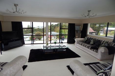 Photo of property in 21 Puketiro Place, Paihia, 0200