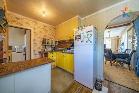 Photo of property in 29 Bird Grove, Stokes Valley, Lower Hutt, 5019