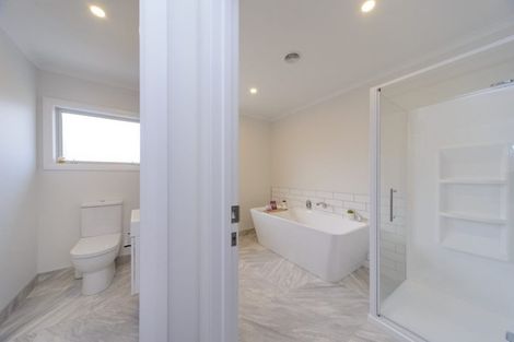 Photo of property in 28 Serenity Crescent, Kelvin Grove, Palmerston North, 4414