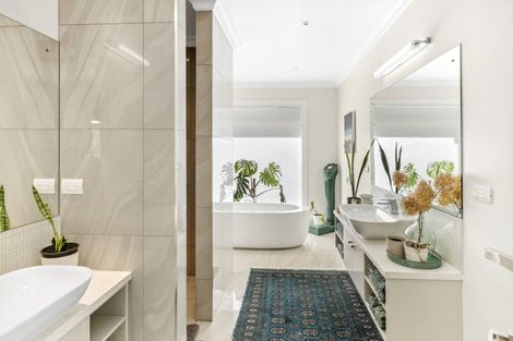 Photo of property in 1025 Lake Hawea-albert, Albert Town, Wanaka, 9382