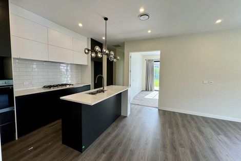 Photo of property in 17 Jane Maree Road, Kumeu, 0810