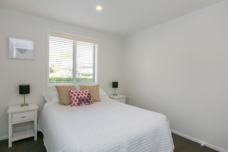 Photo of property in 27a Collins Avenue, Tawa, Wellington, 5028