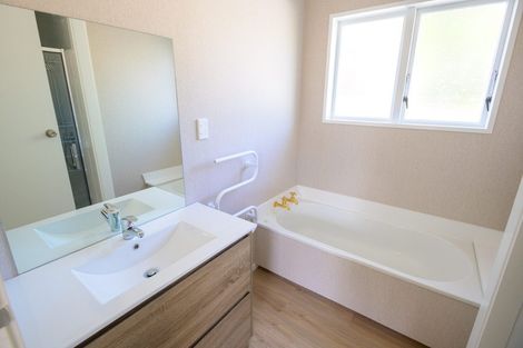 Photo of property in 12 Coenen Street, Ngaruawahia, 3720