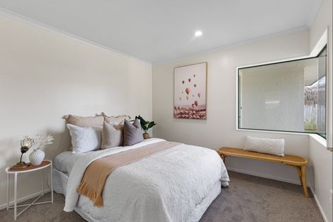 Photo of property in 13 Homewood Avenue, Levin, 5510