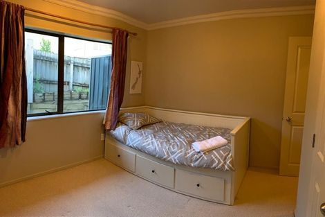 Photo of property in 13 Living Stream Road, Albany Heights, Auckland, 0632