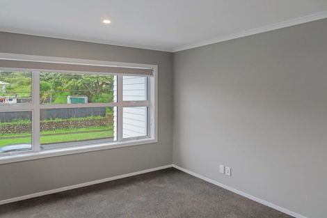 Photo of property in 4 Delaney Drive, Stokes Valley, Lower Hutt, 5019