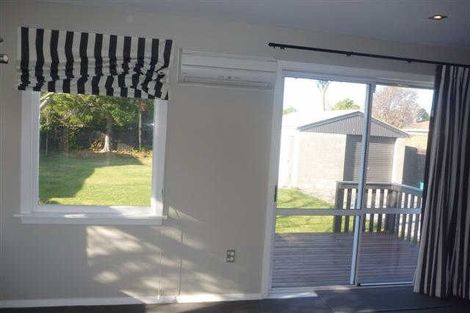 Photo of property in 24 Cutts Road, Russley, Christchurch, 8042