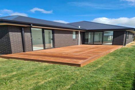 Photo of property in 27 Quinn Crescent, Woodend, 7610