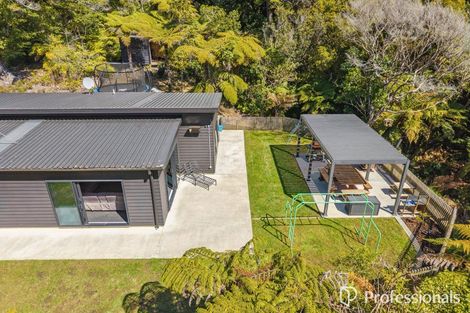 Photo of property in 10 Aratika Grove, Stokes Valley, Lower Hutt, 5019