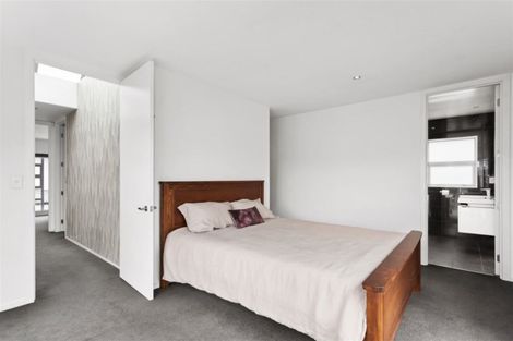 Photo of property in 43 Winchester Street, Merivale, Christchurch, 8014