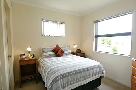 Photo of property in 10 Bonny Crescent, Massey, Auckland, 0614