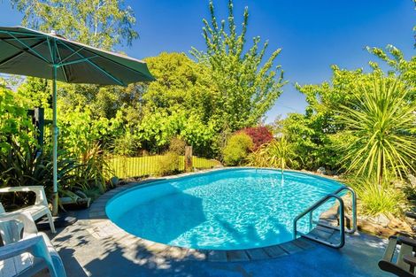 Photo of property in 56 Palmerston Road, Havelock North, 4130