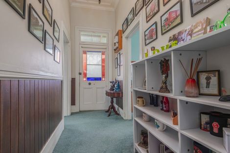 Photo of property in 26 Ross Street, Woodville, 4920