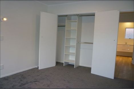 Photo of property in 2/109 Glenmore Road, Sunnyhills, Auckland, 2010