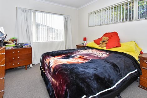 Photo of property in 2/36 Growers Lane, Mangere East, Auckland, 2024
