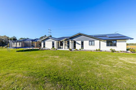 Photo of property in 1217 Glenbrook Road, Glenbrook, Waiuku, 2681