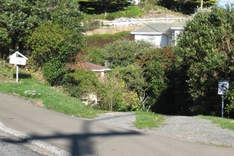 Photo of property in 76 Black Rock Road, Newlands, Wellington, 6037