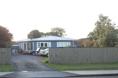 Photo of property in 80 Alexander Road, Raumati Beach, Paraparaumu, 5032