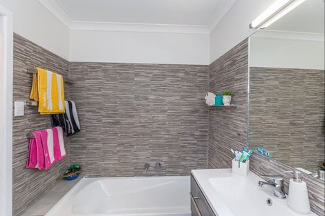 Photo of property in 15 Argyle Avenue, Levin, 5510