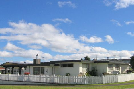Photo of property in 3 Saint James Street, Richmond Heights, Taupo, 3330