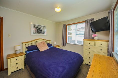 Photo of property in 30 Hadfield Crescent, College Estate, Whanganui, 4500