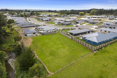 Photo of property in 24 Oldfield Lane, Marton, 4710