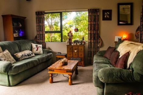 Photo of property in 2/25a Drake Street, Howick, Auckland, 2014