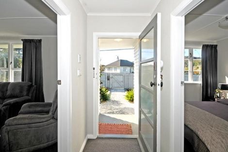 Photo of property in 76 Gordon Street, Avalon, Lower Hutt, 5011