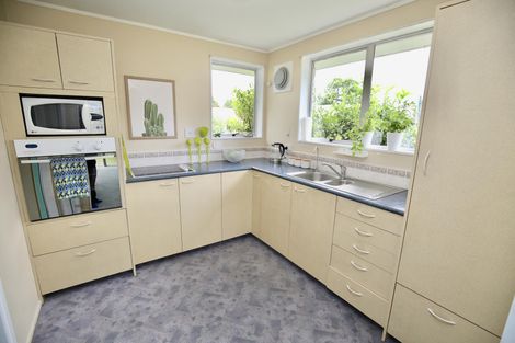 Photo of property in 15a Sandalwood Drive, Dinsdale, Hamilton, 3204