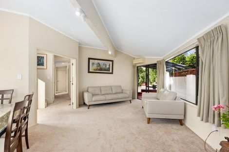 Photo of property in 2/953 Beach Road, Torbay, Auckland, 0630