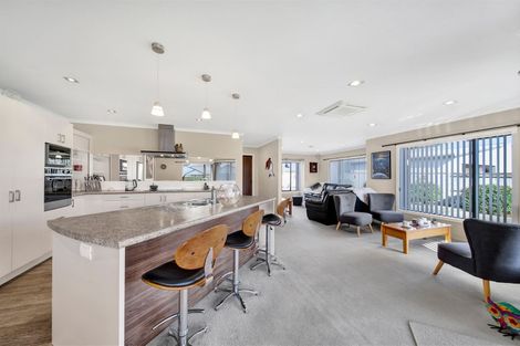 Photo of property in 12 Dolphin Parade, Bell Block, New Plymouth, 4312