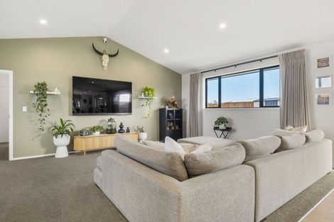 Photo of property in 11 Midsummer Avenue, Stratford, 4332