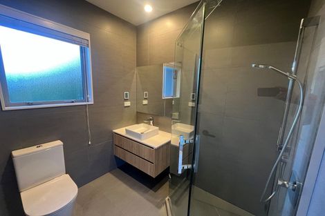 Photo of property in 73 Warman Road, Okura, Albany, 0792