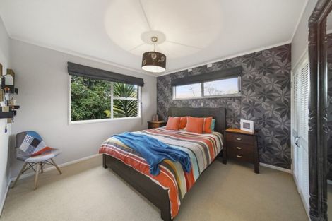Photo of property in 19 Robert Allan Way, Pakuranga Heights, Auckland, 2010