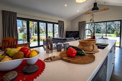 Photo of property in 106 Mull Street, Glenorchy, 9372