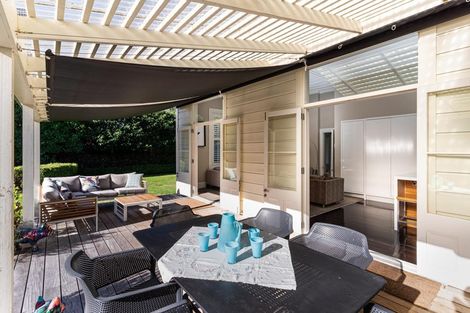 Photo of property in 16 Bond Street, Marton, 4710