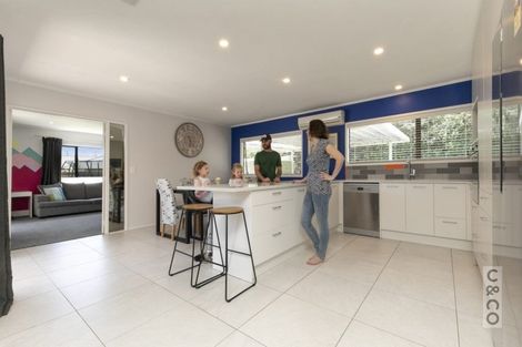 Photo of property in 9 Duke Street, Riverhead, 0820