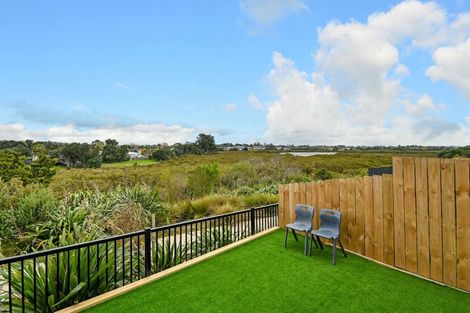 Photo of property in 38 Matawhanga Drive, Wattle Downs, Auckland, 2103