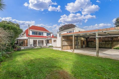 Photo of property in 15 Hardie Street, Hokowhitu, Palmerston North, 4410