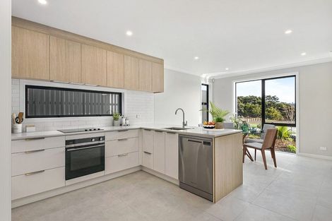 Photo of property in 33 Isabella Lane, Henderson, 0610