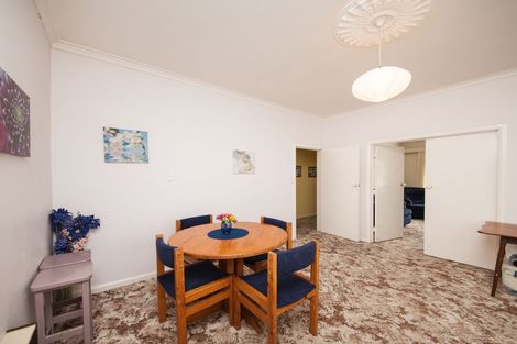 Photo of property in 550 Featherston Street, Roslyn, Palmerston North, 4414