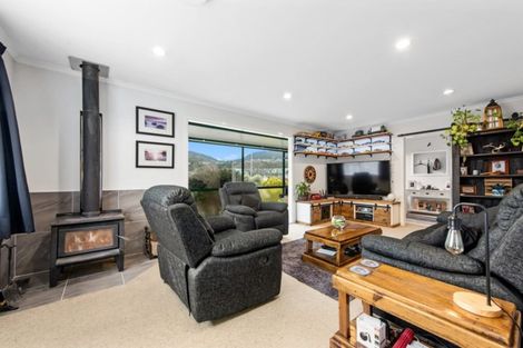 Photo of property in 45 Burns Grove, Trentham, Upper Hutt, 5018