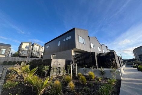 Photo of property in 27/28 Westgate Drive, Westgate, Auckland, 0614