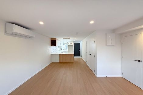 Photo of property in 2/7 Peverill Crescent, Papatoetoe, Auckland, 2025