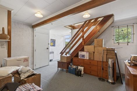 Photo of property in 9 Whitby Place, Westown, New Plymouth, 4310