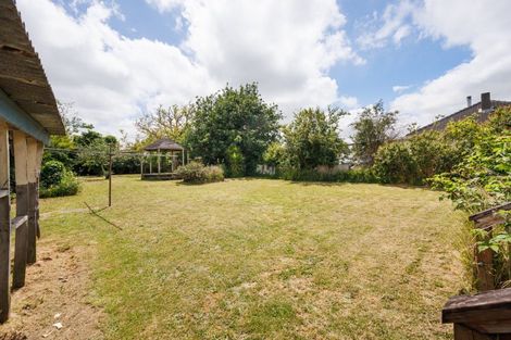 Photo of property in 3 Collins Crescent, Feilding, 4702