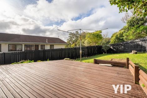 Photo of property in 4 Curacao Place, Grenada Village, Wellington, 6037